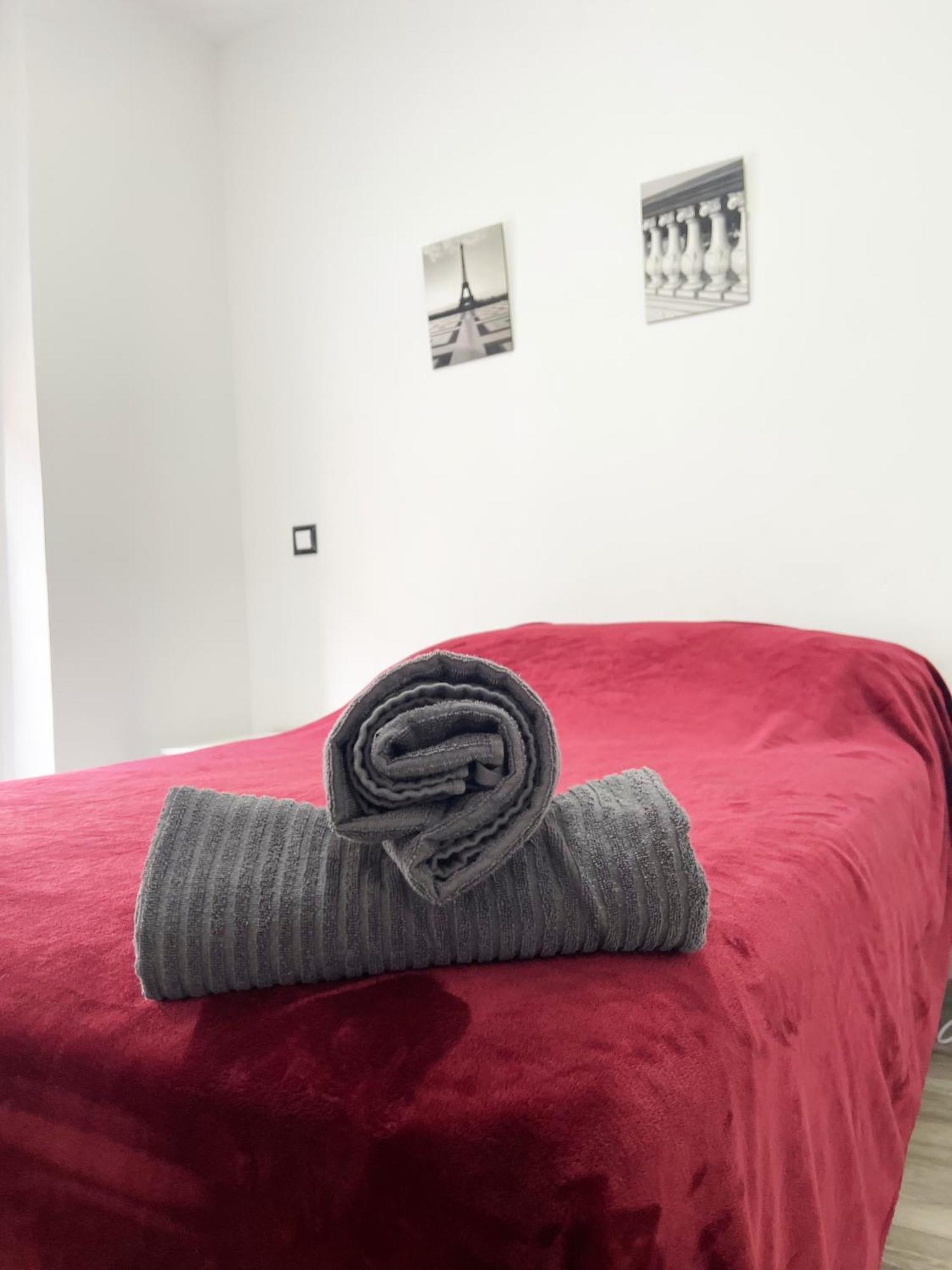 Relax Apartaments 1Min Metro Madrid Extérieur photo