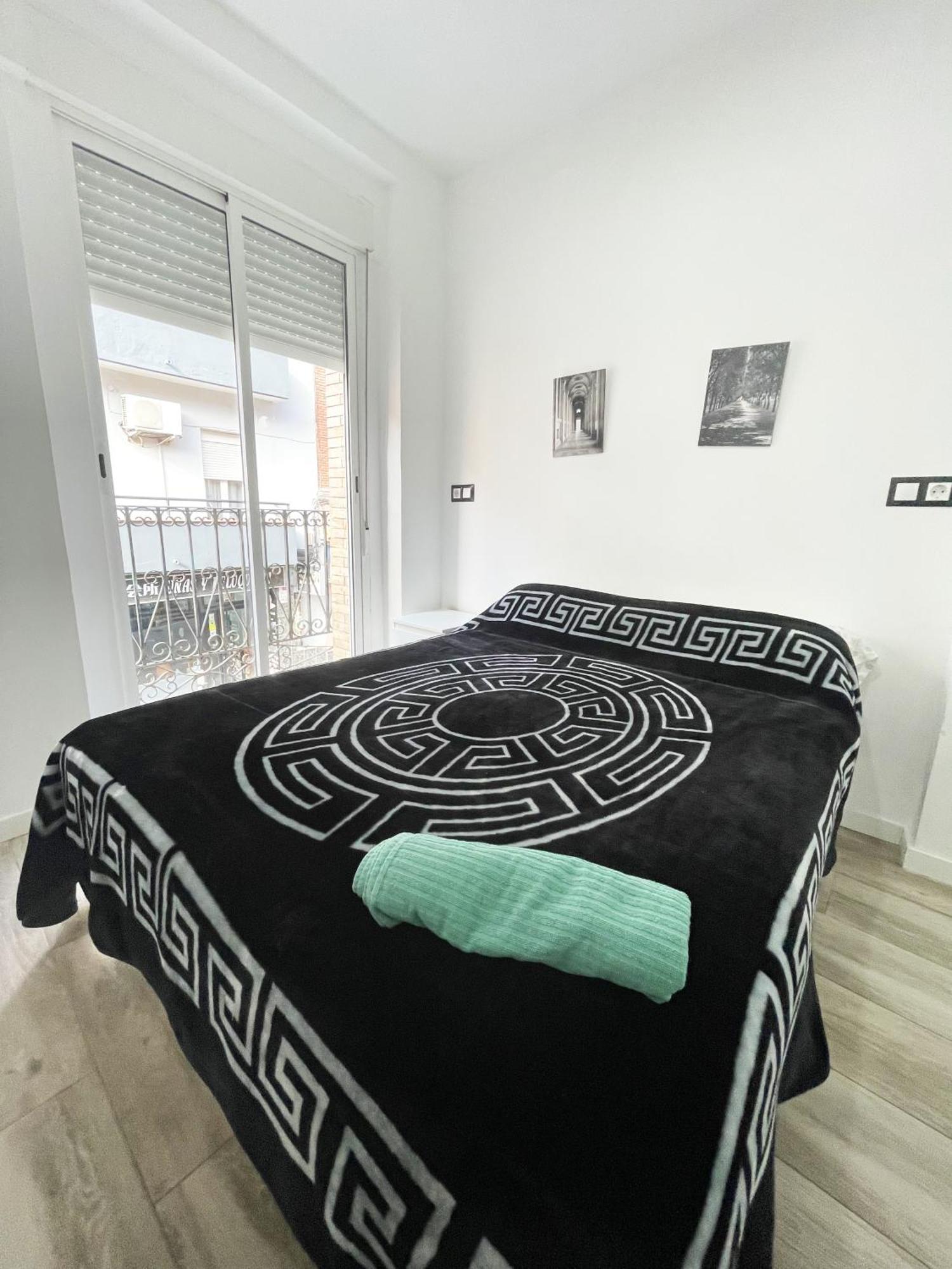 Relax Apartaments 1Min Metro Madrid Extérieur photo